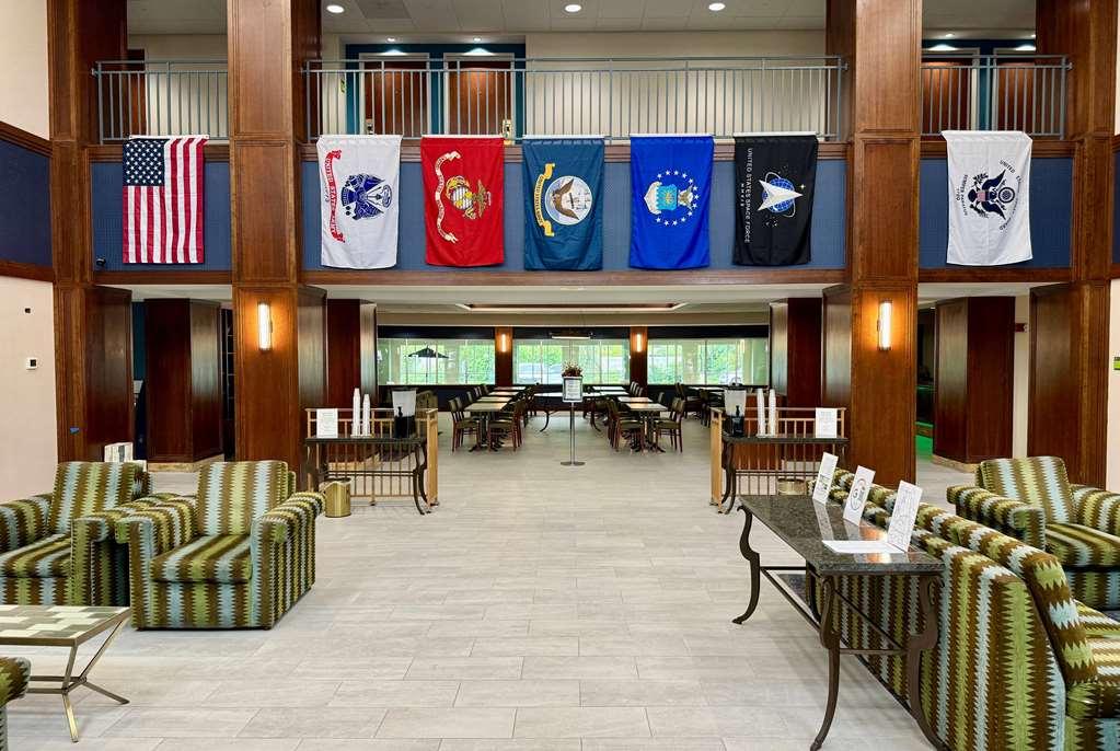 La Quinta By Wyndham Bannockburn-Deerfield Hotel Interior photo